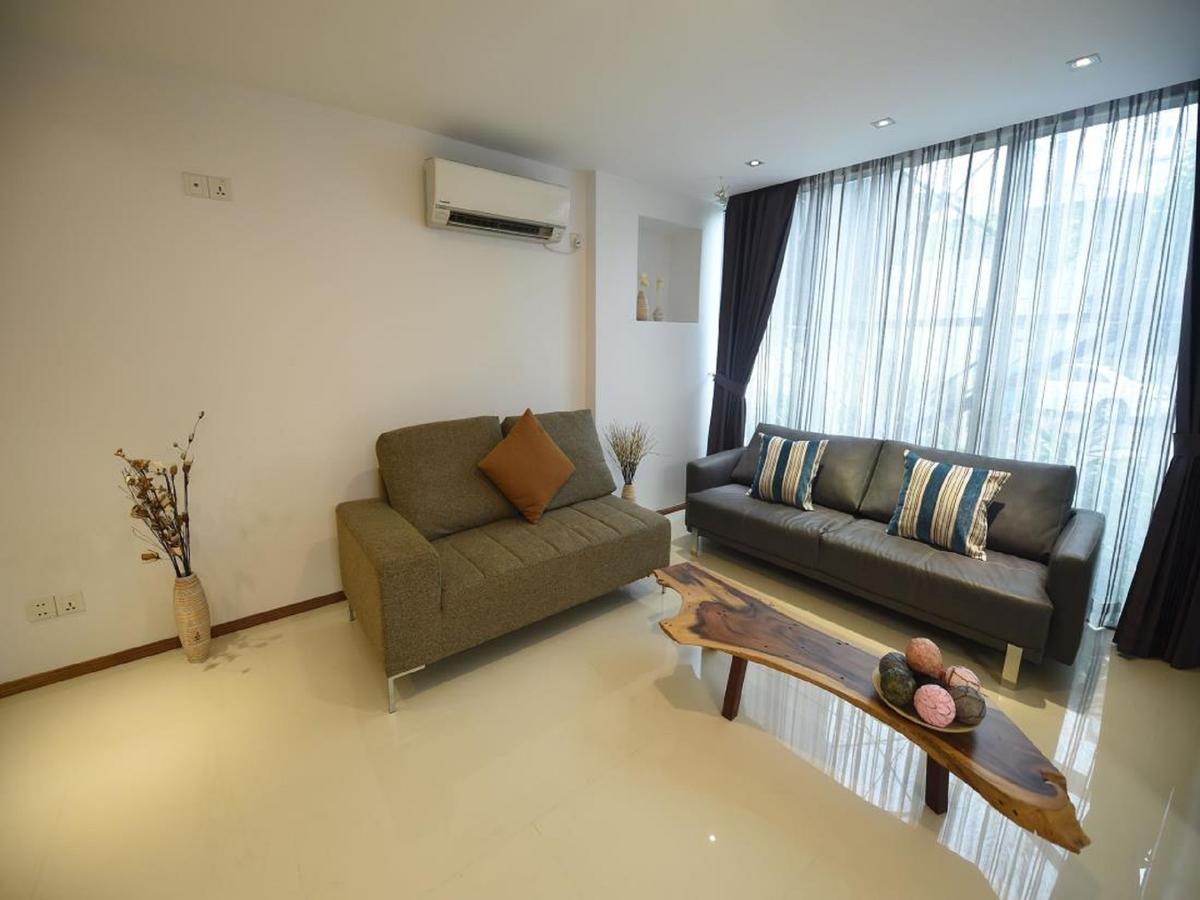 The Varsity House Inn & Serviced Apartments Rangoon Buitenkant foto