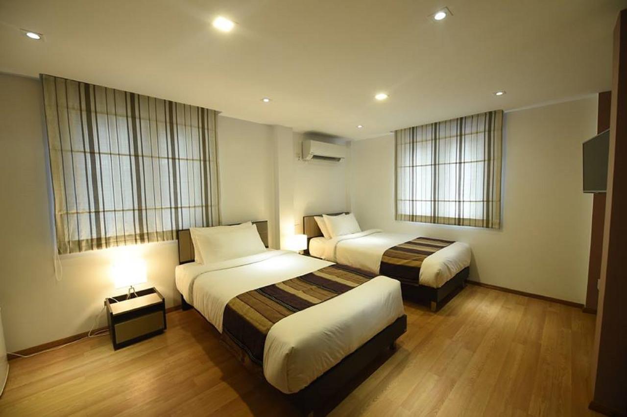 The Varsity House Inn & Serviced Apartments Rangoon Buitenkant foto